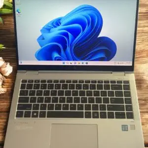 HP Elitebook 1030 G3