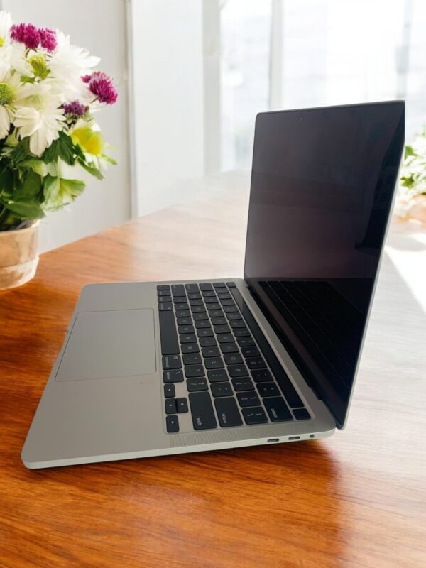 MacBook Pro 2020 Intel core i7